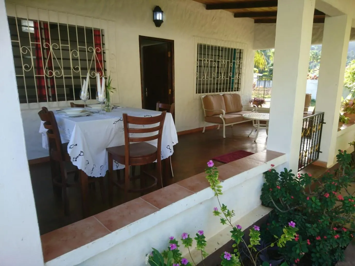 Apartment Hcs Bungalows Turtle Bay Rustic Bungalow Au Cap